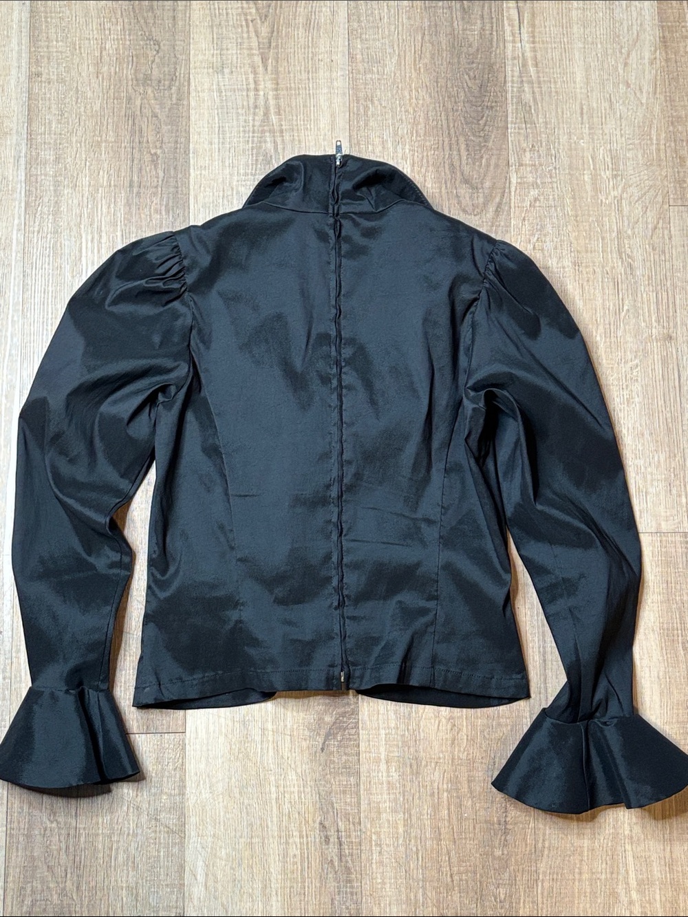 Vintage Tadashi Black Women's Satin Ruched Front Top With Back Zipper Size 10 - Picture 3 of 6